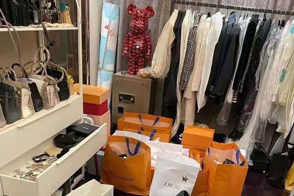 贵港回收一线品牌衣服